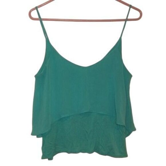 ✨Sparkle & Fade Layered Tank Sz Small Top in Sea Foam✨ - Picture 8 of 10